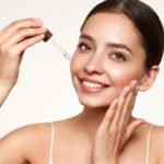 The Role of Vitamin C Serums in Reducing Fine Lines and Wrinkles