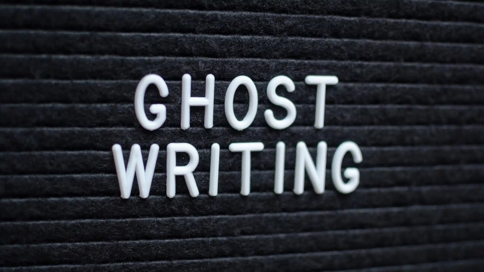 Ghost Writing Logo