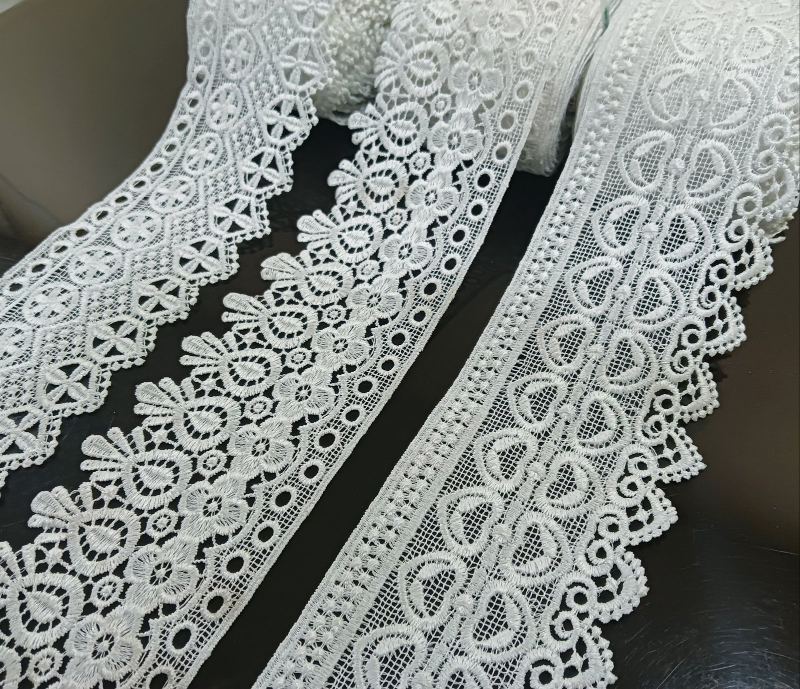 white lace trim