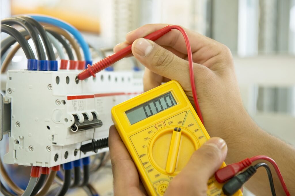 The Essential Guide to Hiring Electrical Technicians: What You Need to Know