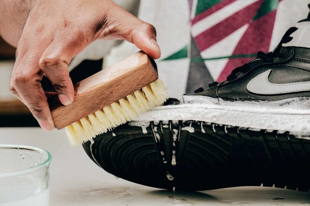 sneaker cleaner dubai