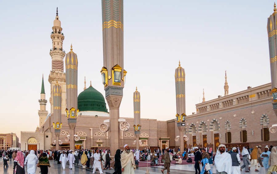 Understanding the Use of Deodorant Before Umrah