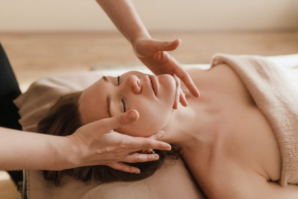 mobile massage services in London