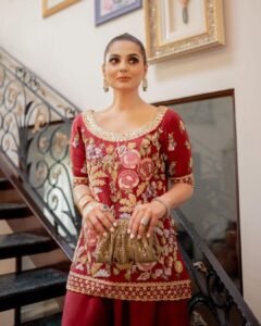 DIY Tips to Customize Your Salwar Kameez for a Unique Look 40 Hand Embroidery Salwar Kameez