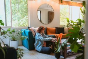 How Many Weeks Work in a Year? A Simple Explanation for Curious Minds About Work 40 REMOTE AND HYBRID WORKING 2025
