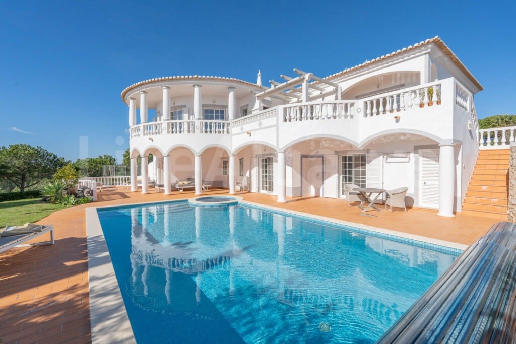 villas for sale in portugal