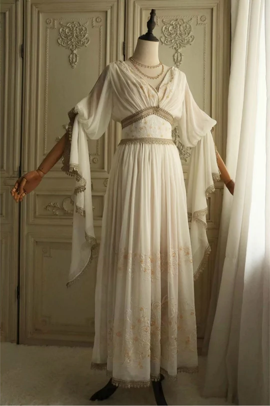 Timeless Elegance: The Allure of Antique Vintage Wedding Dresses at WonderlandByLilian