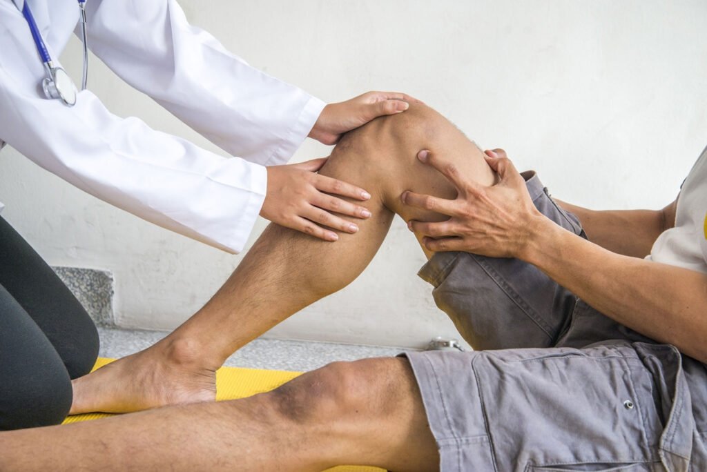knee replacement surgeon