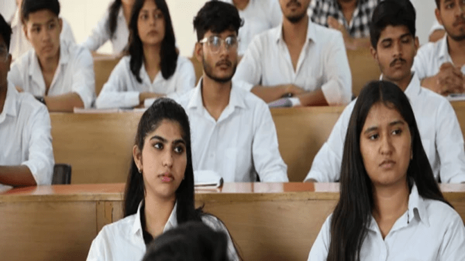 Student life in Greater Noida